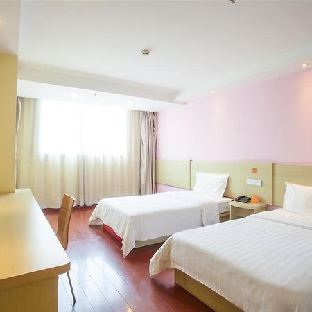 7Days Inn Zhu Hai Gong Bei Tunnel Portal Джухай Екстериор снимка